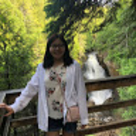 Meet your Posher, Amy - Picture 1 of 1